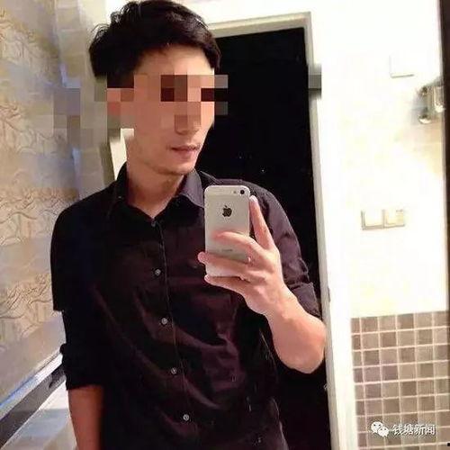 抖音纹身男网红吃瓜图片,抖音热议一幕引网友热议